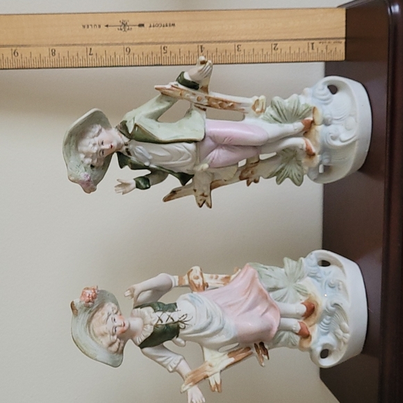 Vintage porcelain biscuit statues - Picture 8 of 8
